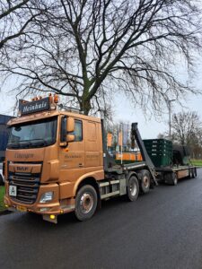 Heinhuis Recycling BV uit Eibergen mag lekker aan het werk met 4 nieuwe portaalbakken. We wensen goede zaken.